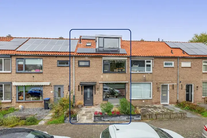 Tussenwoning te koop: Kastanjestraat 29, Bomenbuurt Alphen Aan Den Rijn