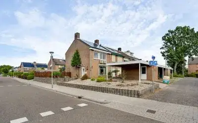 Corner house for sale: Kasteel Daelenbroeckstraat 45, Kastelenbuurt Roermond