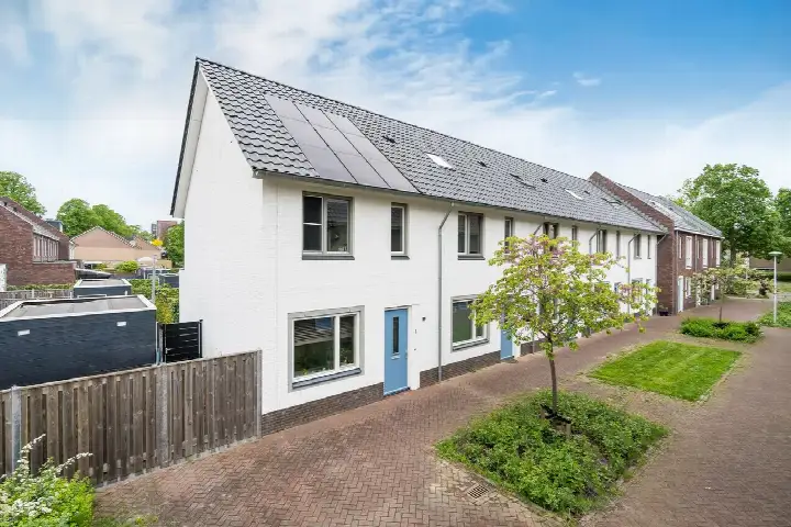 Hoekwoning te koop: Kees Geenenstraat 1, Kronehoef Eindhoven