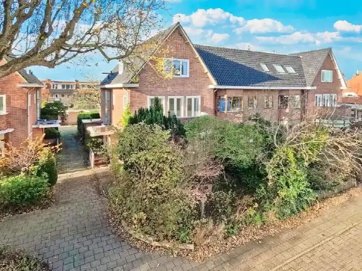 Hoekwoning te koop: Keizer Karelweg 405, Elsrijk West Amstelveen