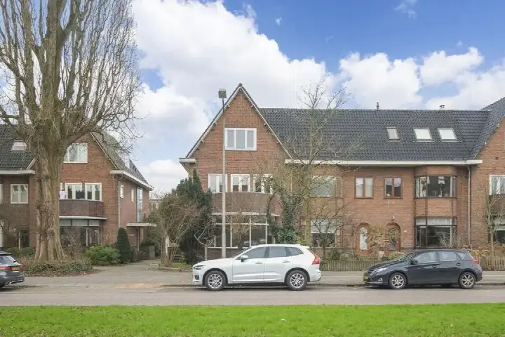 Hoekwoning te huur: Keizer Karelweg 405, Elsrijk West Amstelveen