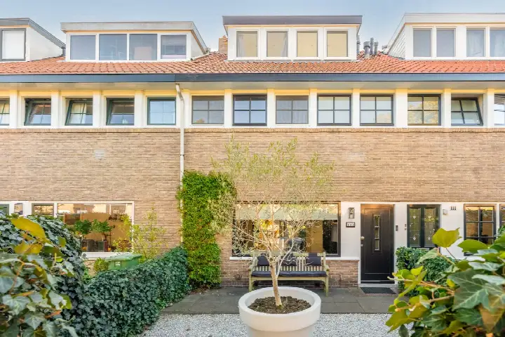 Tussenwoning te koop: Keizer Ottostraat 113, Donderstraat Bussum