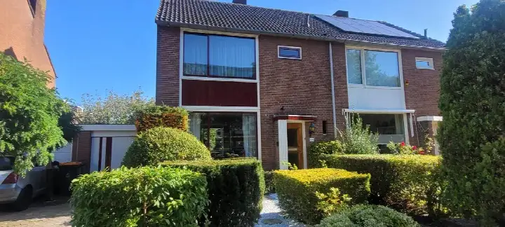 Tussenwoning te koop: Kennedylaan 23, Staatsliedenbuurt Maarssen