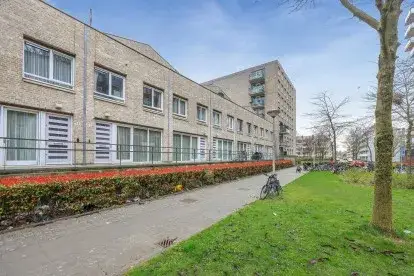 Terraced house for sale: Kerdijkhof 7, Dudokbuurt Amsterdam