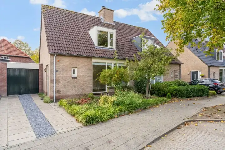 Tussenwoning te koop: Kerkacker 41, omg. Bej.Centrum/Molen Oisterwijk
