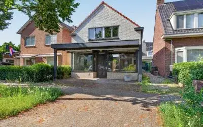 Vrijstaande woning te koop: Kerkallee 34, Velp-Zuid beneden spoorlijn Velp