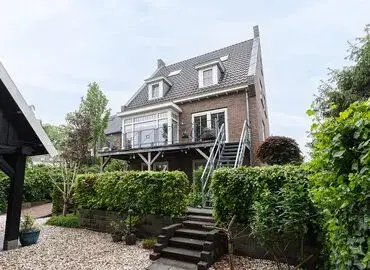 Detached house for sale: Kerkbuurt 239, Rivierenbuurt-Zuid Sliedrecht