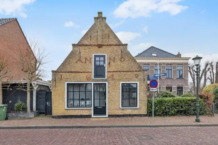 Vrijstaande woning te koop: Kerkplein 25, Hippolytushoef Centrum (woonkern) Hippolytushoef