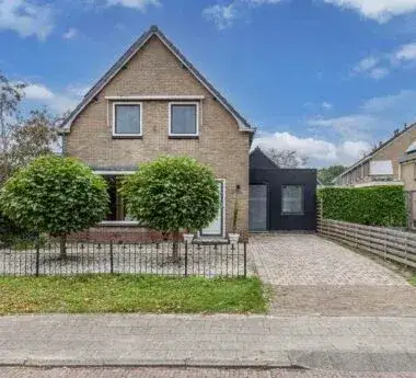 Vrijstaande woning te koop: Kerkstraat 13, Oudemirdum Oudemirdum