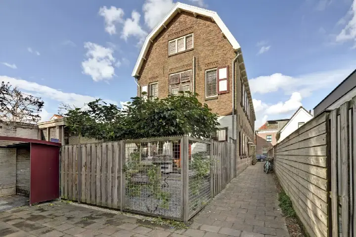 Apartment for sale: Kerkstraat 132A, Vijverwijk Bodegraven