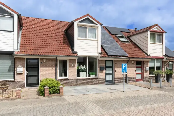 Terraced house for sale: Kerkstraat 14, Spijk Spijk (Gem. Zevenaar)