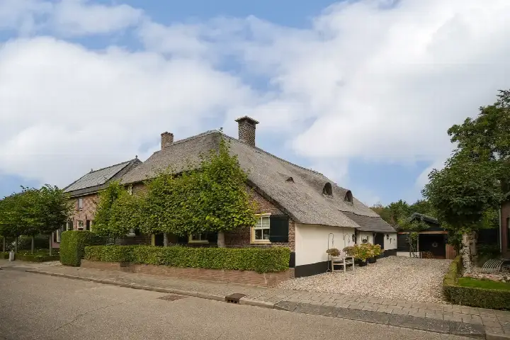 Vrijstaande woning te koop: Kerkstraat 18, Kern Wamel Wamel