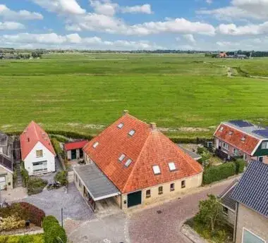 Vrijstaande woning te koop: Kerkstraat 19, Tjerkwerd Tjerkwerd
