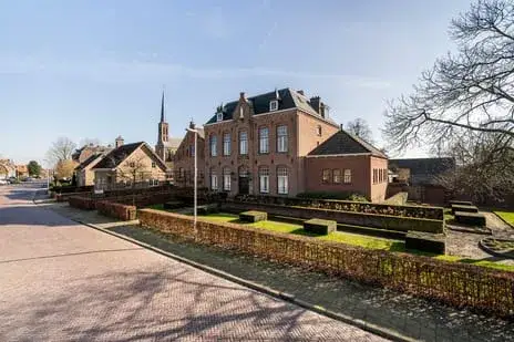 Twee-onder-één-kap te koop: Kerkstraat 27A, Elshout Elshout