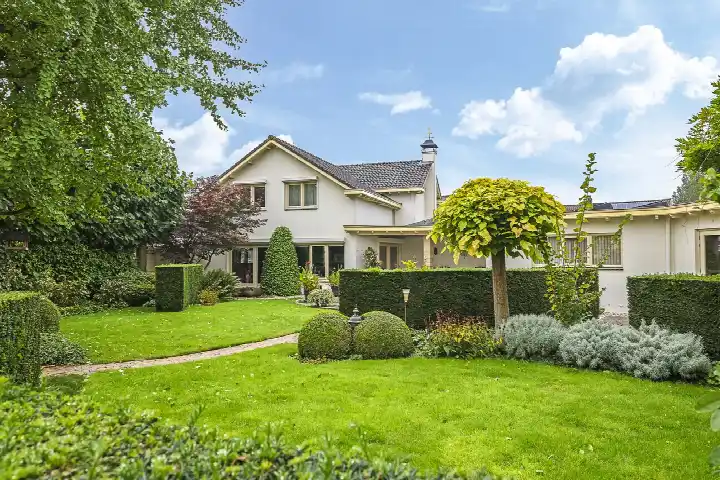 Semi-detached for sale: Kerkstraat 28, Kern Andelst Andelst