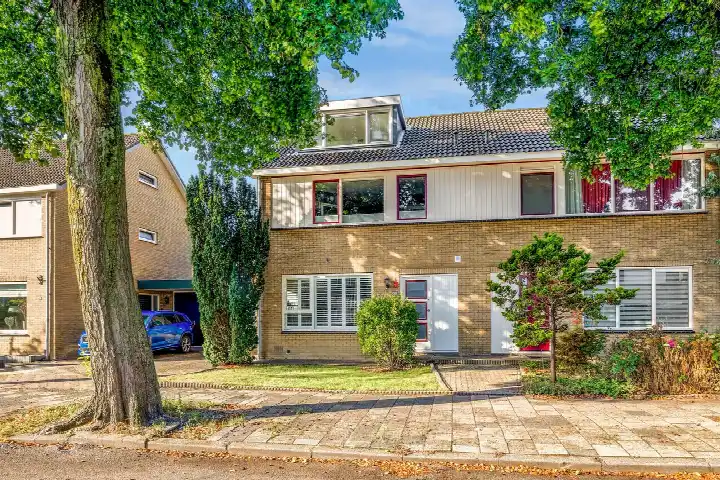 Tussenwoning te koop: Kerkstraat 43, Nieuw-Vennep Zuid Nieuw-Vennep