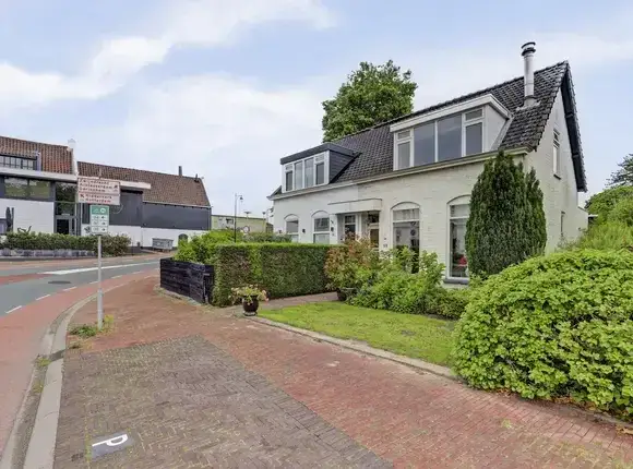 Twee-onder-één-kap te koop: Kerkstraat 48, Oostendam Hendrik-Ido-Ambacht
