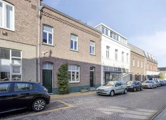 Tussenwoning te koop: Kerkstraat 8, Waubach Landgraaf