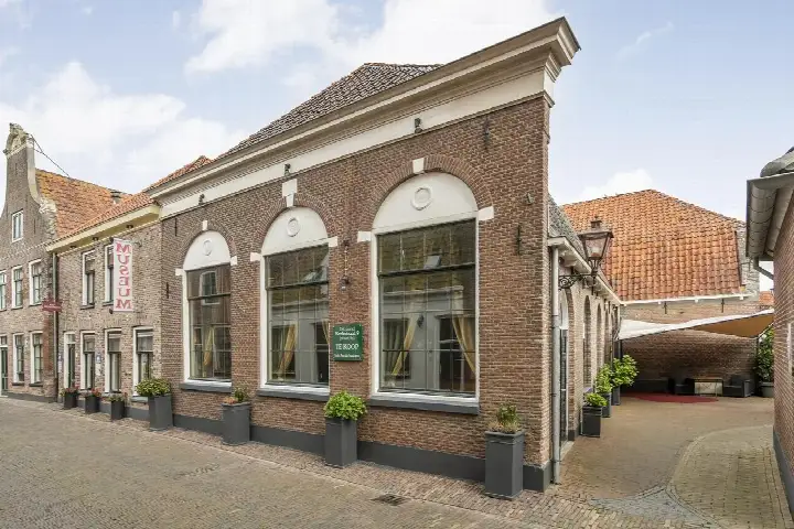 Terraced house for sale: Kerkstraat 9, Blokzijl Blokzijl