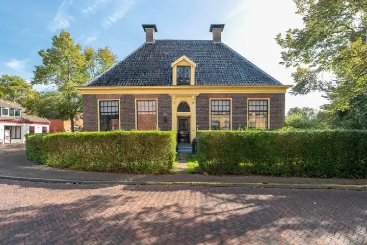Detached house for sale: Kerkstraat 92, Zuidbroek Zuidbroek