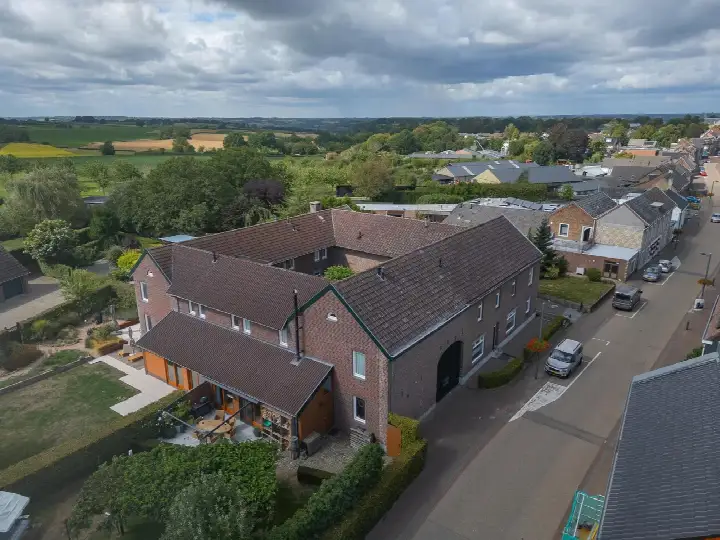Tussenwoning te koop: Kerkstraat 94A, Ubachsberg Voerendaal
