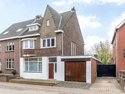 Twee-onder-één-kap te koop: Kerkstraat 96, Groot-Doenrade Doenrade