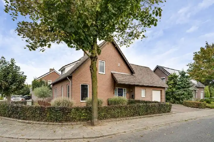 Vrijstaande woning te koop: Kerkveldstraat 15, Kern Baexem Baexem