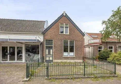 Corner house for sale: Kerkweg 14, Pijnacker-Centrum/Dorp Pijnacker