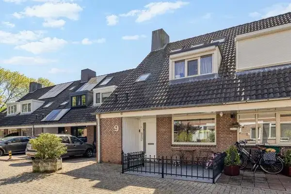 Tussenwoning te koop: Kersegaarde 9, Gaarden Nieuwegein