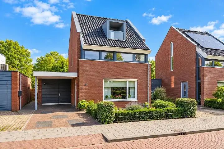 Vrijstaande woning te koop: Kersenbogerd 9, Rossum Rossum