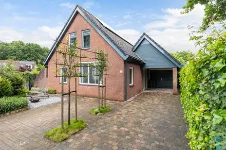Detached house for sale: Kersenlaan 16, Zevenhuizen Apeldoorn