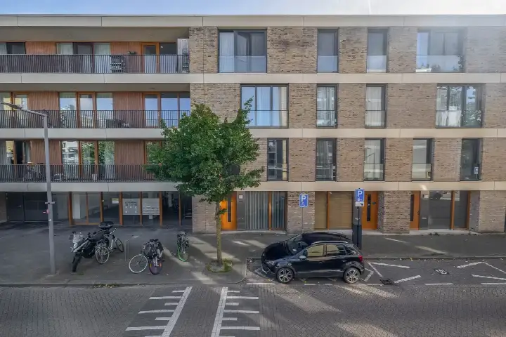 Appartement te koop: Keyenburg 48A, Zuidwijk Rotterdam