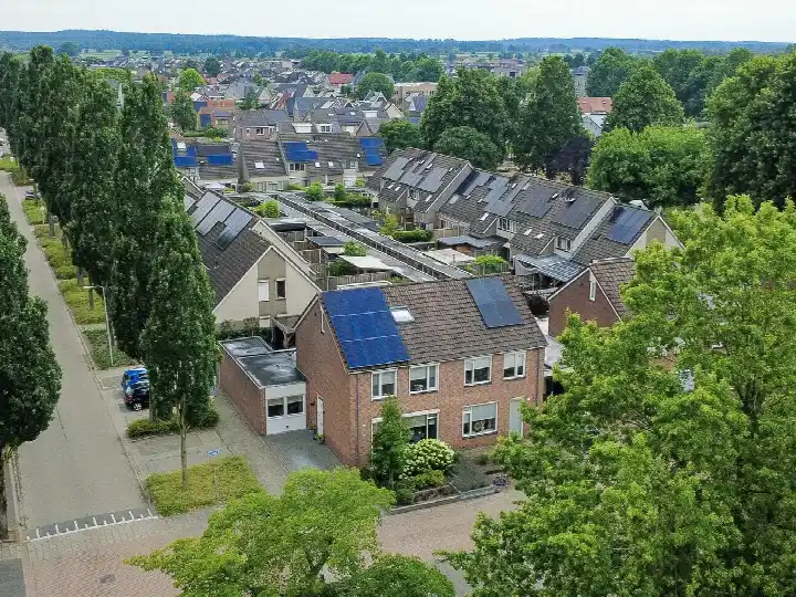 Hoekwoning te koop: Kievit 27, Veeneslagen Oost Rijssen