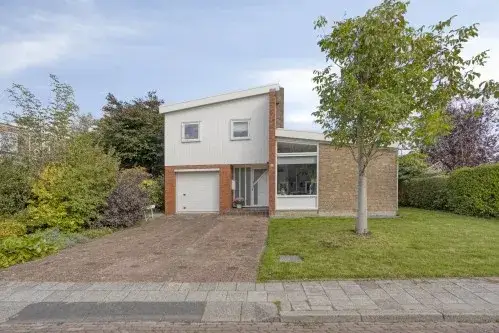 Detached house for sale: Kievitstraat 36, Ilpendam Ilpendam