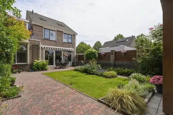 Hoekwoning te koop: Kingstraat 1, Erasmuswijk Middelburg