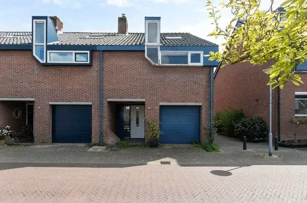 Corner house for sale: Kinkelenburg 57, Vredenburg en omgeving Dordrecht