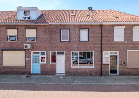Tussenwoning te koop: Klaas Benninkstraat 4, Genemuiden Noord-Oost Genemuiden