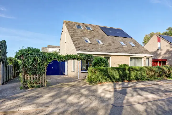 Semi-detached for sale: Klamptweid 80, Andijk Centrum Andijk
