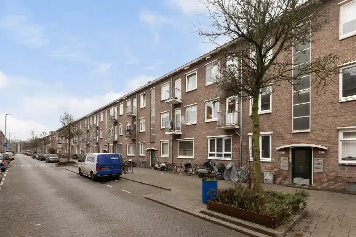 Apartment for sale: Klaverstraat 63B, Carnisse Rotterdam