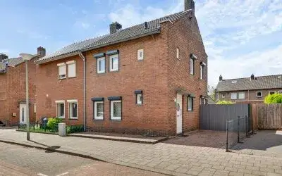 Semi-detached for sale: Kleefsestraat 7, Roermondse Veld Roermond