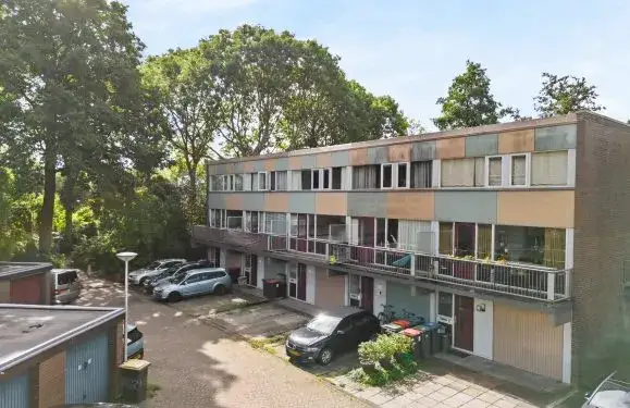 Tussenwoning te koop: Klein Hoefblad 28, Legmeer Uithoorn