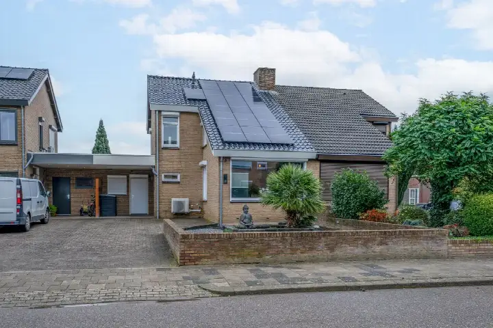 Tussenwoning te koop: Klein Holtum 17, Buchten Buchten