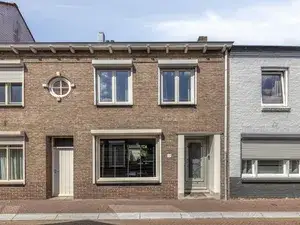 Terraced house for sale: Kleine Bagijnestraat 13A, Binnenstad Hulst