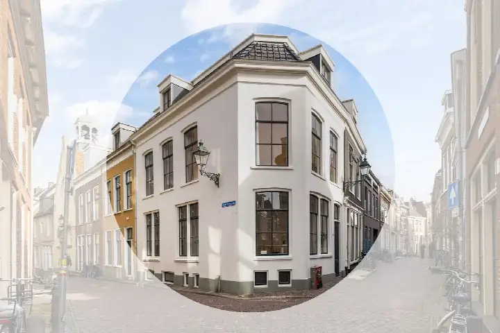 Terraced house for sale: Kleine Hoogstraat 26, Grote Kerkbuurt Leeuwarden