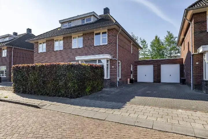 Tussenwoning te koop: Kleine Hoorn 18, Marum Marum