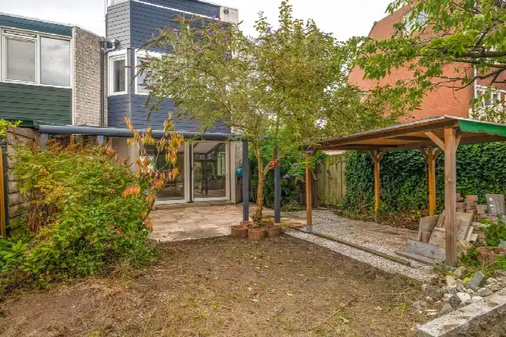 Corner house for sale: Kleine Inez erf 3, Ervenbuurt Capelle Aan Den Ijssel