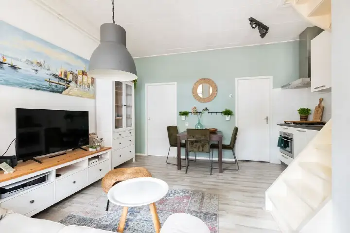 Tussenwoning te koop: Kleine Rozenstraat 42, Hortusbuurt-Ebbingekwartier Groningen