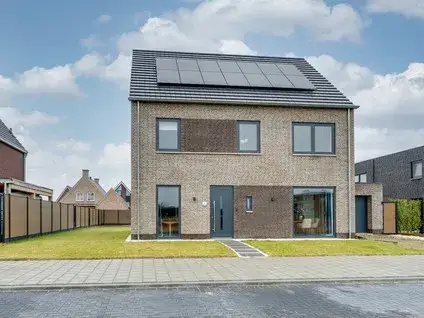 Vrijstaande woning te koop: Kleine Ton 8, Fijnaart Fijnaart