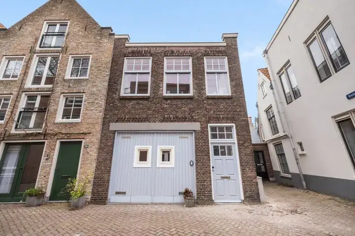 Apartment for sale: Kleine Spuistraat 36, Boogjes en omgeving Dordrecht