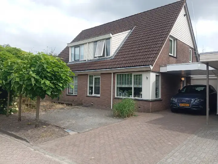 Terraced house for sale: Kleinhaar 28, Kloosterhaar Kern Kloosterhaar